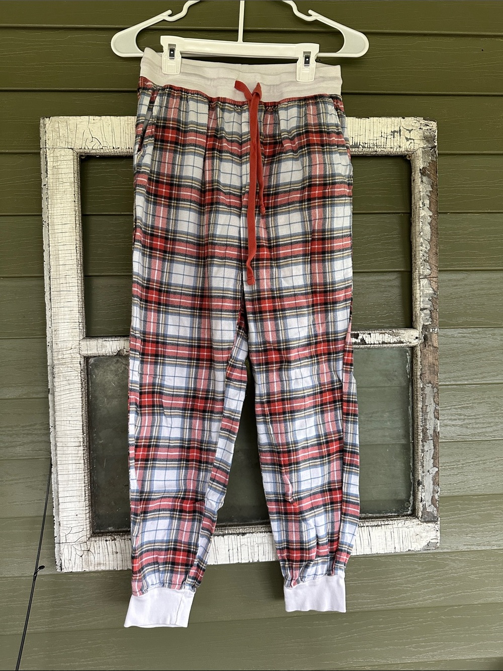 American Eagle Outfitters Red Plaid Jogger Pants with Drawstring